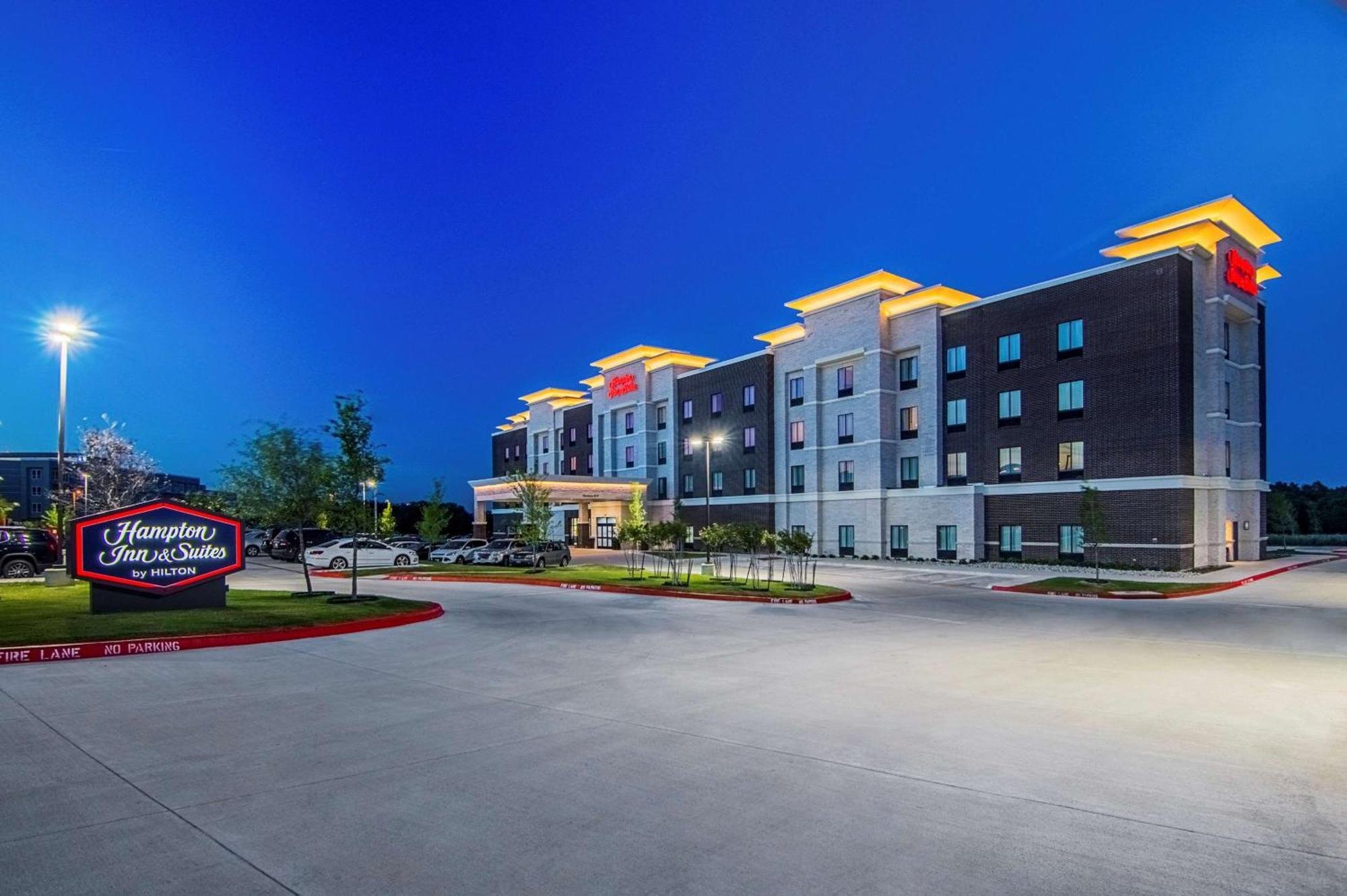 Hampton Inn & Suites-Dallas/Ричардсън Екстериор снимка