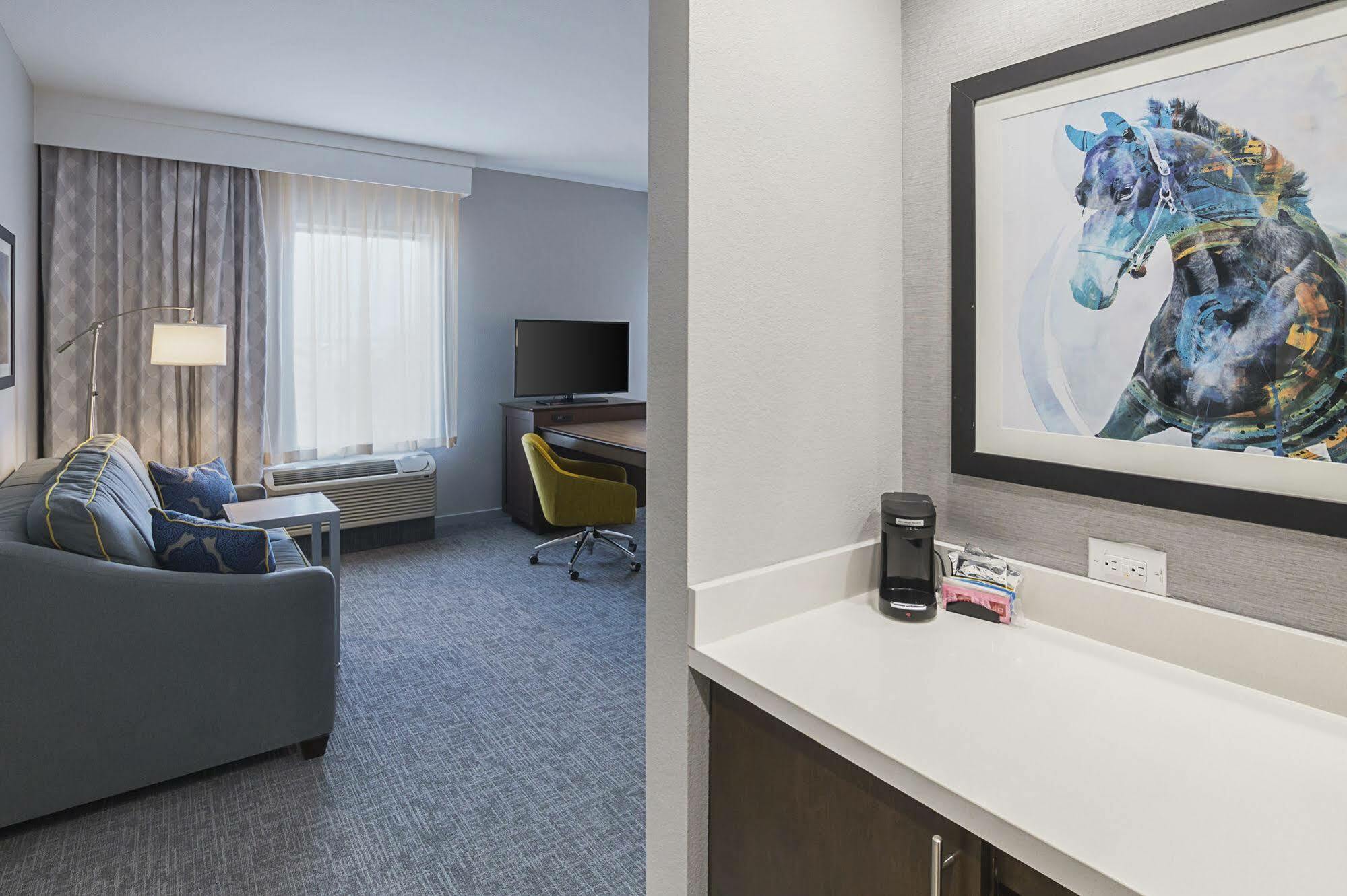 Hampton Inn & Suites-Dallas/Ричардсън Екстериор снимка