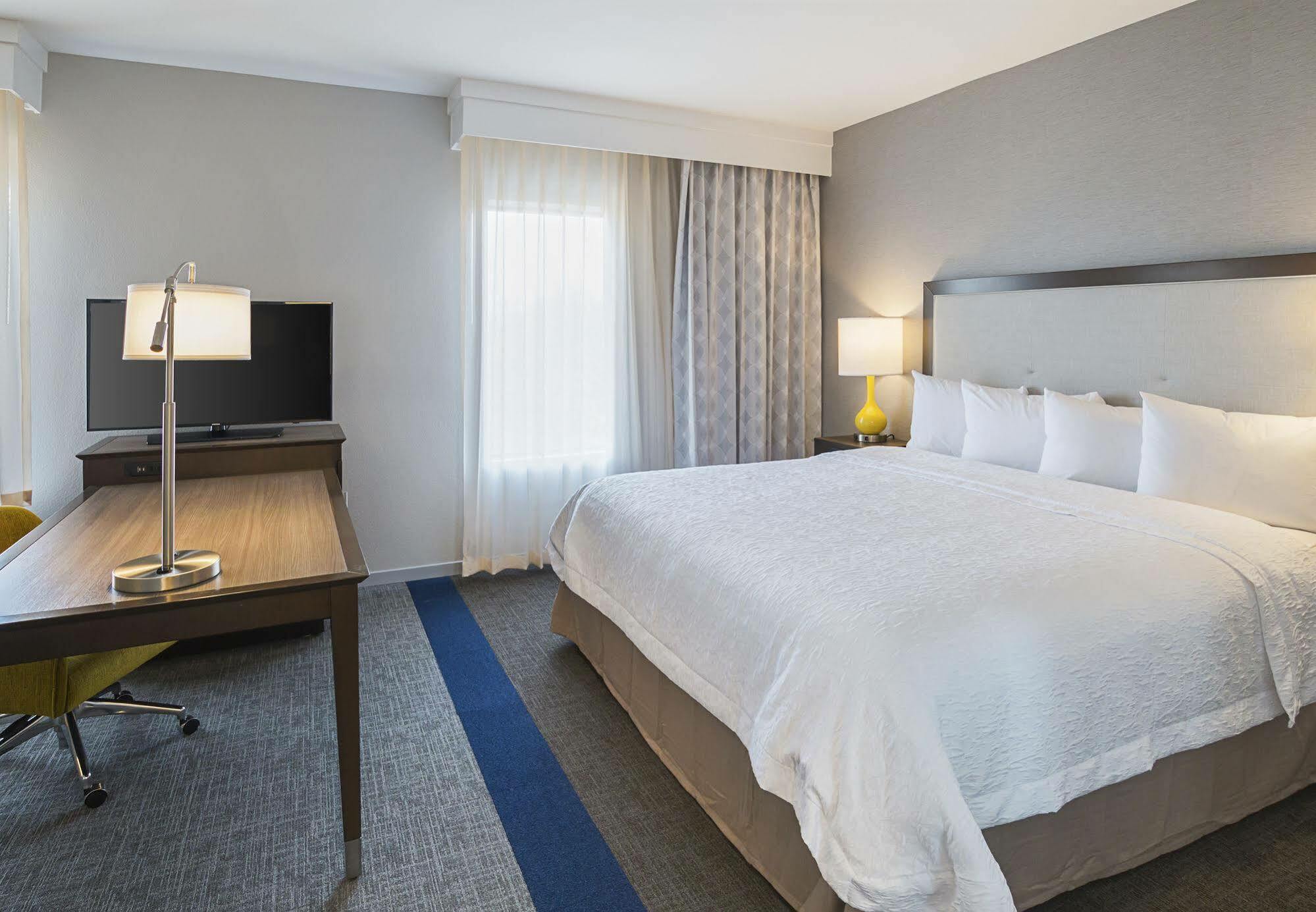 Hampton Inn & Suites-Dallas/Ричардсън Екстериор снимка